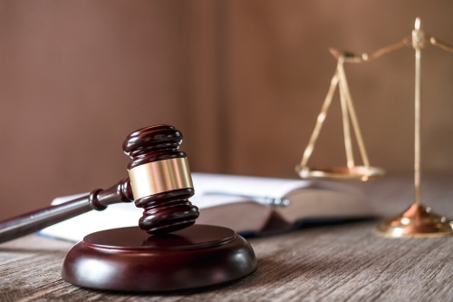 Суд взыскал с администрации Томска больше 3 млн рублей в пользу семьи погорельцев