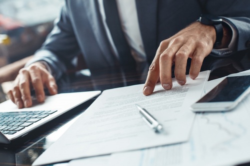  .   -        312 000 